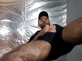 Pov: the giant and you cumming in a locked room with louiferdi